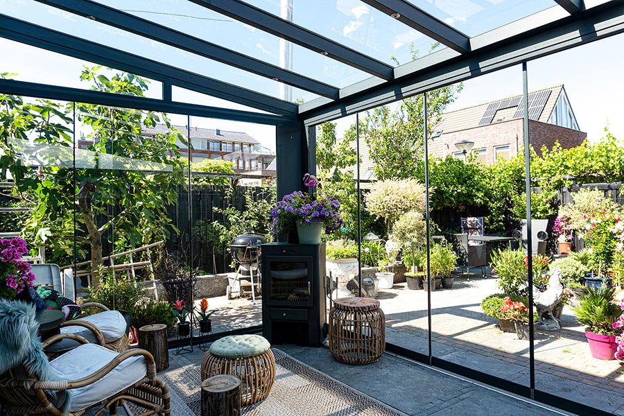 Wintergarten mit Aluxe Terrassendach Topline