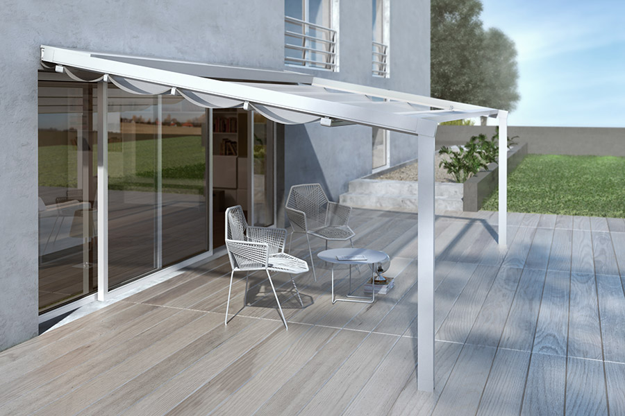 Lamellendach QUBE Center auf der Terrasse